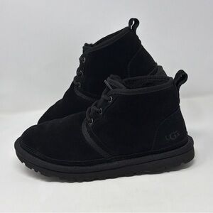 UGG Neumel Chukka Boots Black Suede Sheepskin Women’s 8 1094269
